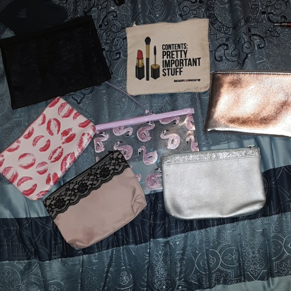 Make up/ storage bags - Picture 1 of 1